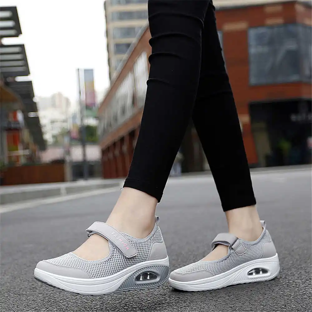 Tech Office Outfits Men - Sepatu Basket pria, sneaker olahraga warna